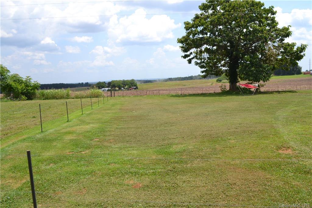 136 Wise Road Lincolnton, NC 28092 - Photo 4 of 21 Gallery Image 4