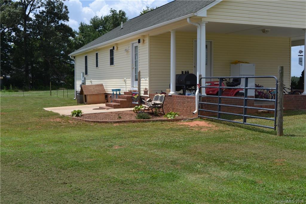 136 Wise Road Lincolnton, NC 28092 - Photo 6 of 21 Gallery Image 6