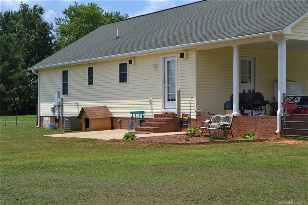 136 Wise Road Lincolnton, NC 28092 - Photo 7 of 21 Gallery Image 7