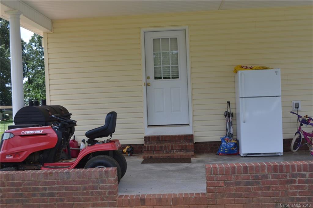 136 Wise Road Lincolnton, NC 28092 - Photo 8 of 21 Gallery Image 8