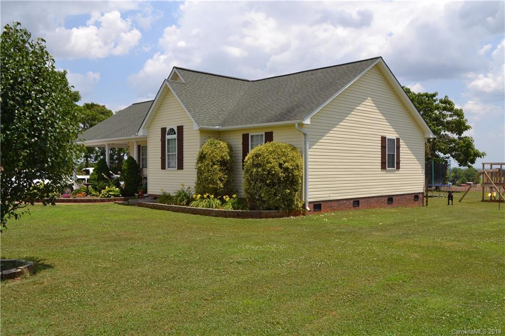 136 Wise Road Lincolnton, NC 28092 - Photo 10 of 21 Gallery Image 10