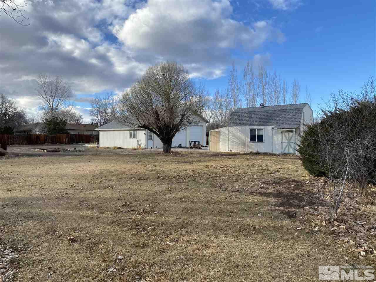 370 Lewis Lane Fallon, NV 89406 - Photo 11 of 11 a view of a house with a yard