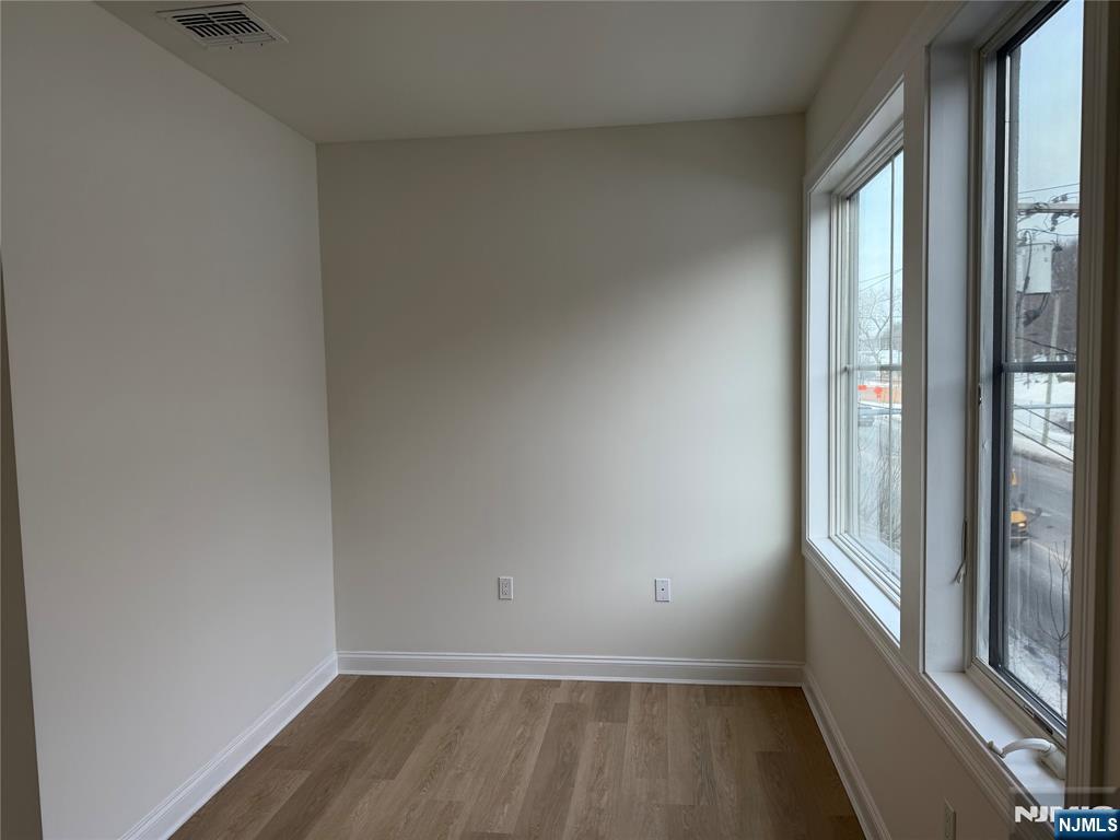 2001 Hudson Terrace, Unit 306 Fort Lee, NJ 07024 - Photo 13 of 22