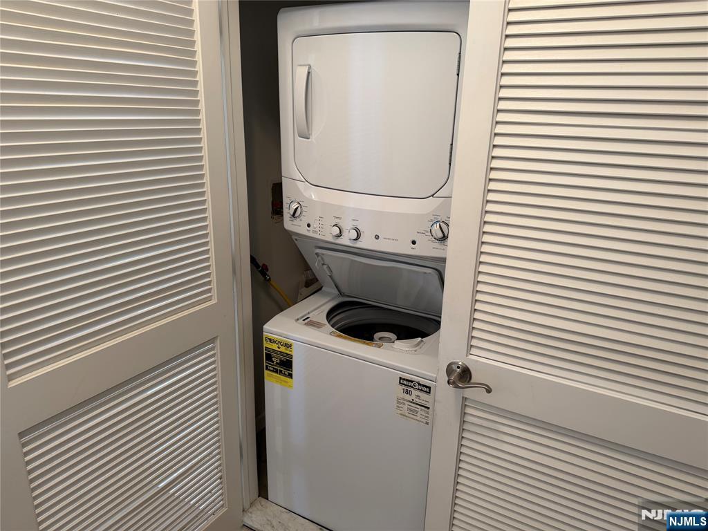 2001 Hudson Terrace, Unit 306 Fort Lee, NJ 07024 - Photo 17 of 22