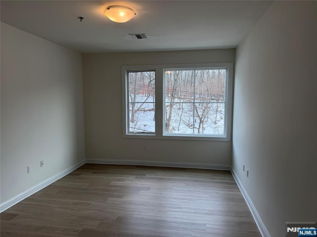 2001 Hudson Terrace, Unit 306 Fort Lee, NJ 07024 - Photo 6 of 22
