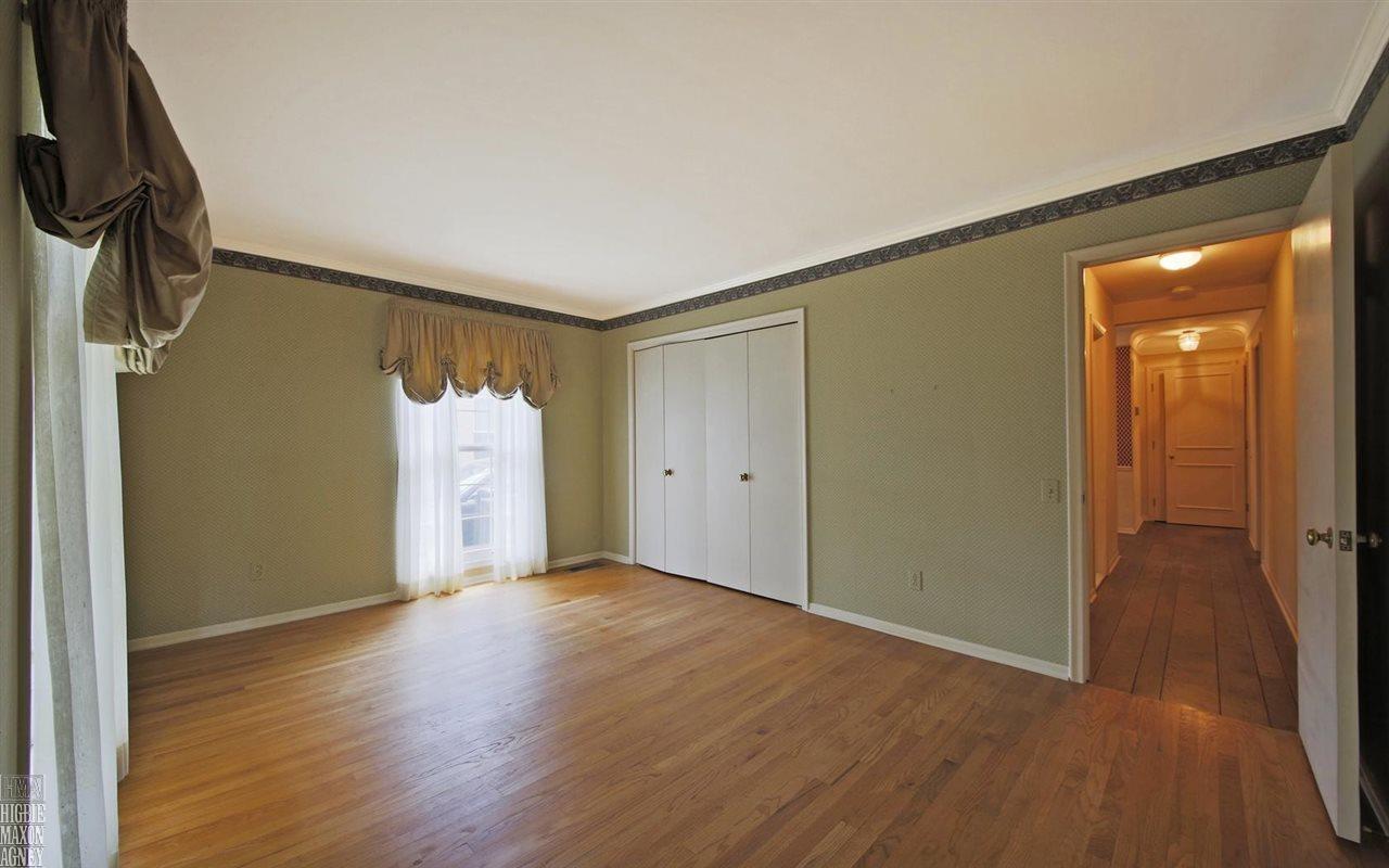 85 Vernier Road Grosse Pointe, MI 48236 - Photo 15 of 31