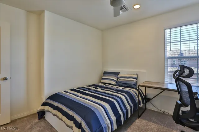 $1,950 | 3590 Credere Lane, Henderson, NV 89044