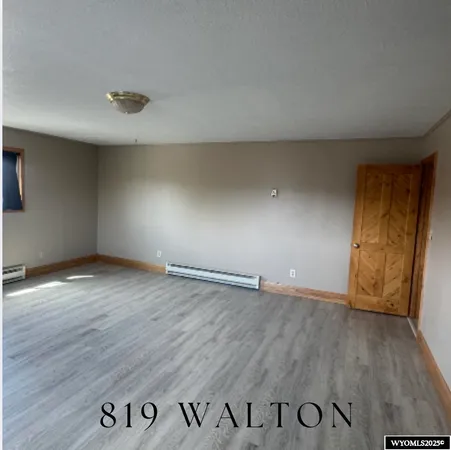 $399,900 | 819 Walton Avenue, Evanston, WY 82930
