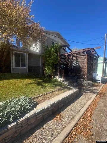 $449,000 | 819 Walton Avenue, Evanston, WY 82930