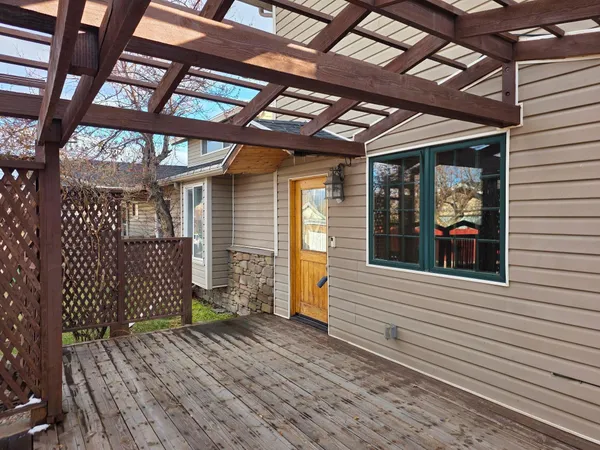 $399,900 | 815-819 Walton Avenue, Evanston, WY 82930