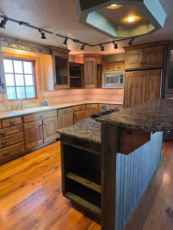 $399,900 | 815-819 Walton Avenue, Evanston, WY 82930