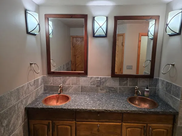 $399,900 | 815-819 Walton Avenue, Evanston, WY 82930