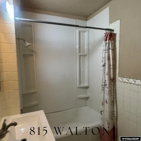 $399,900 | 815-819 Walton Avenue, Evanston, WY 82930
