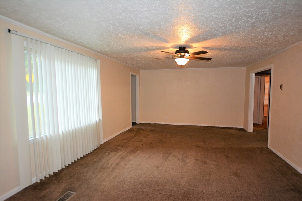 4242 Forrest Road Columbus, GA 31907 - Photo 4 of 16