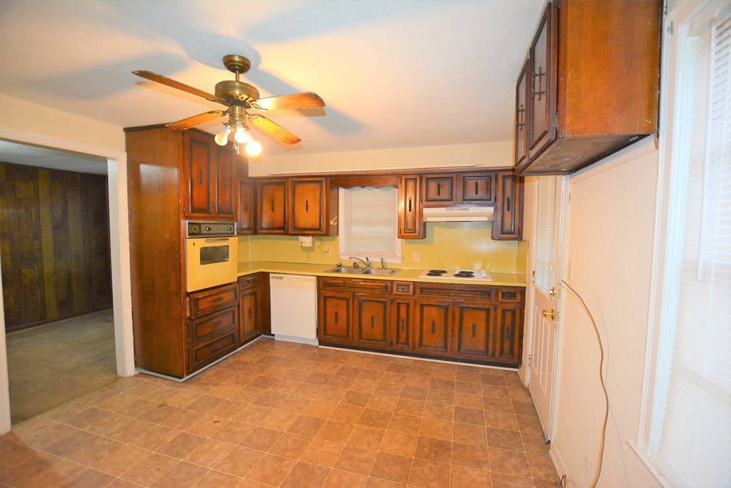 4242 Forrest Road Columbus, GA 31907 - Photo 9 of 16