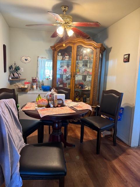 3219 East Huntsman Avenue, Unit 2 Fresno, CA 93725 - Photo 15 of 26 a view of a dining room with furniture