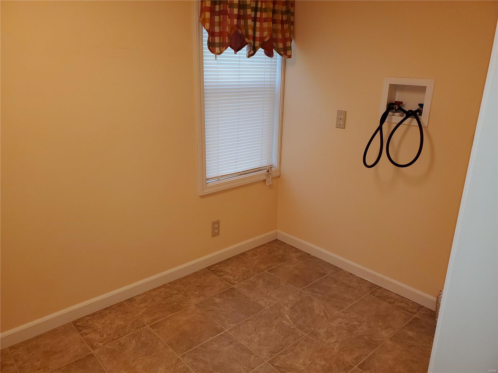 4255 State Rte 150 Chester, IL 62233 - Photo 16 of 42 Gallery Image 16