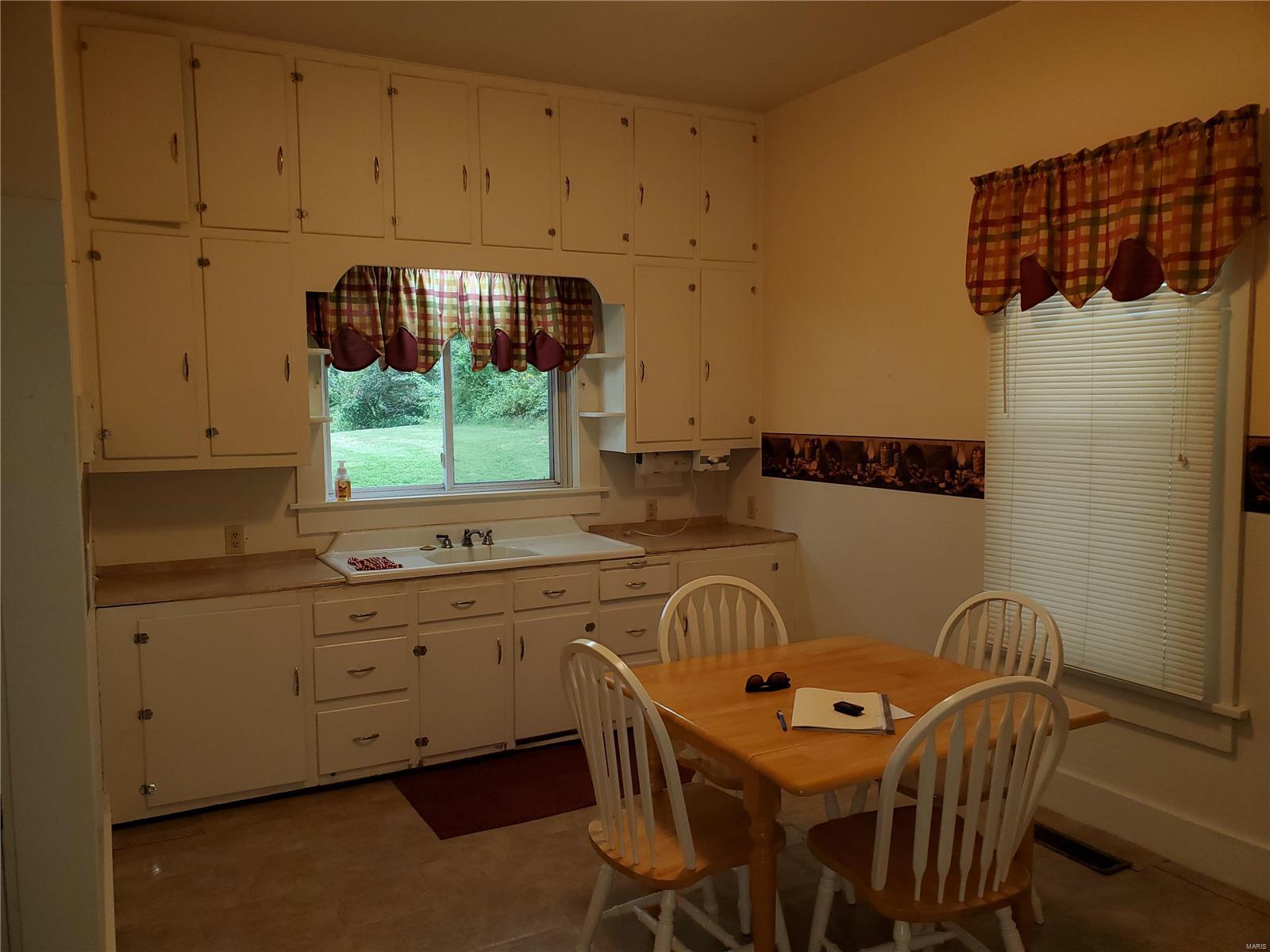 4255 State Rte 150 Chester, IL 62233 - Photo 18 of 42 Gallery Image 18