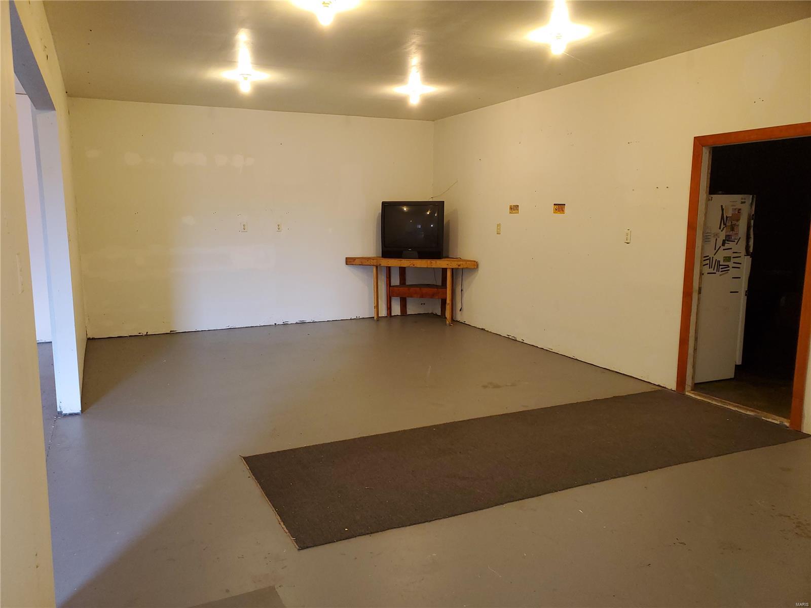 4255 State Rte 150 Chester, IL 62233 - Photo 39 of 42 Gallery Image 39