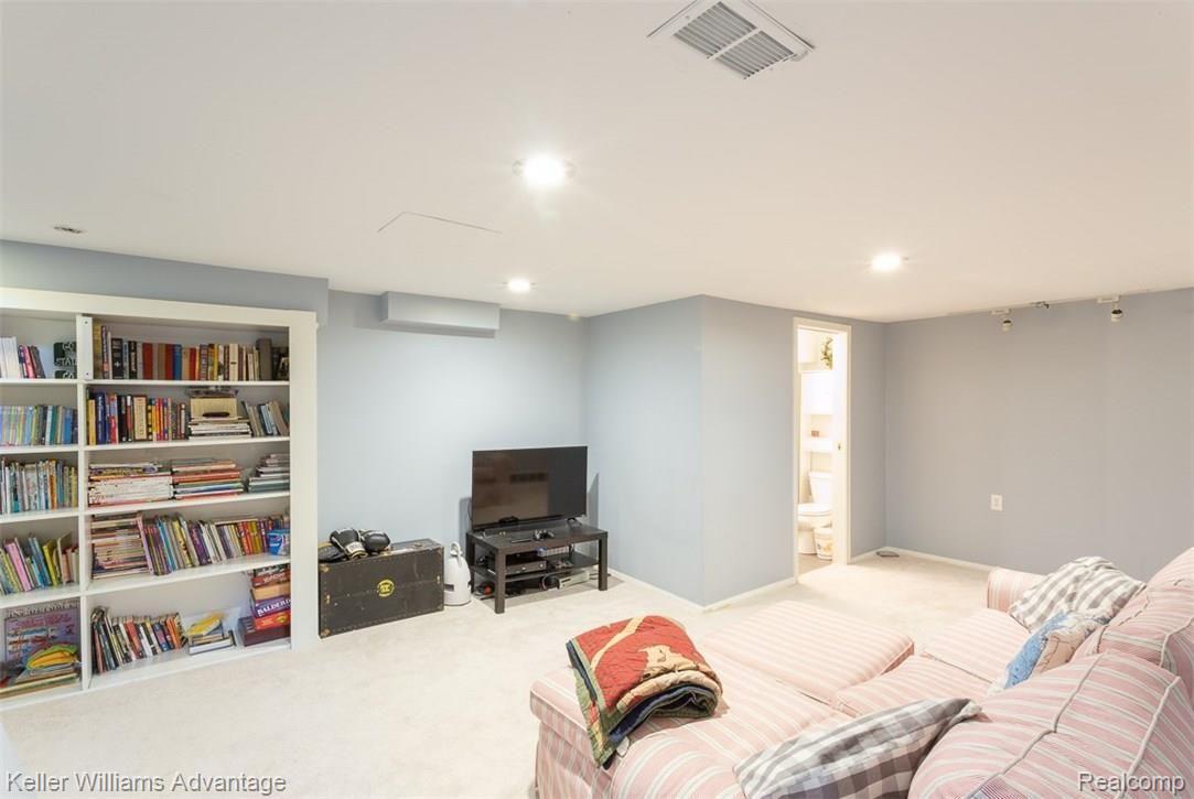 35966 Charter Crest Road Farmington, MI 48335 - Photo 54 of 69 Charter Crest_35966-Lower--2.jpg