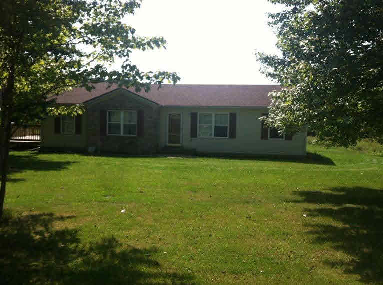 11025 East Fitzpatrick Road Pekin, IN 47165 - Photo 5 of 15