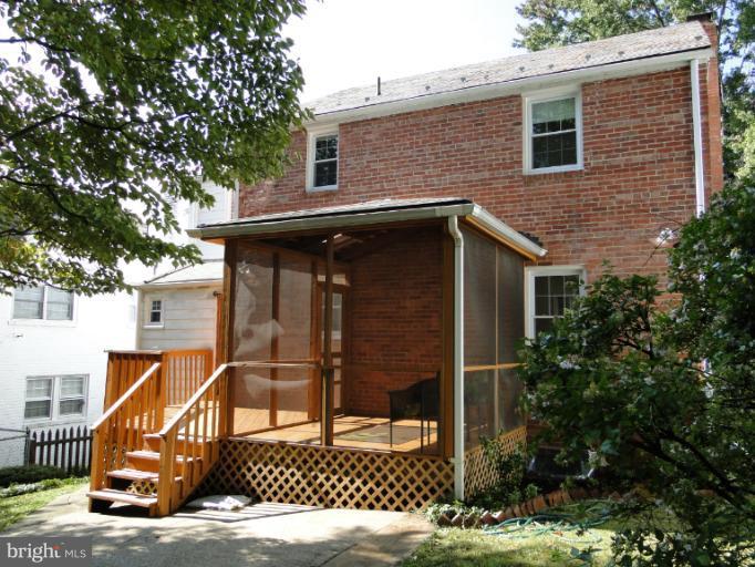 2110 Ross Road Silver Spring, MD 20910 - Photo 8 of 28 Exterior (General)
