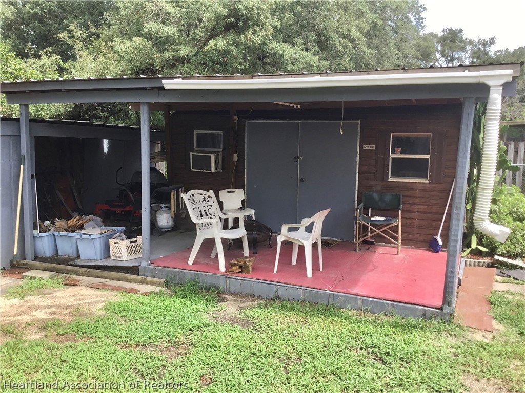 2604 West Kent Road Avon Park, FL 33825 - Photo 15 of 17
