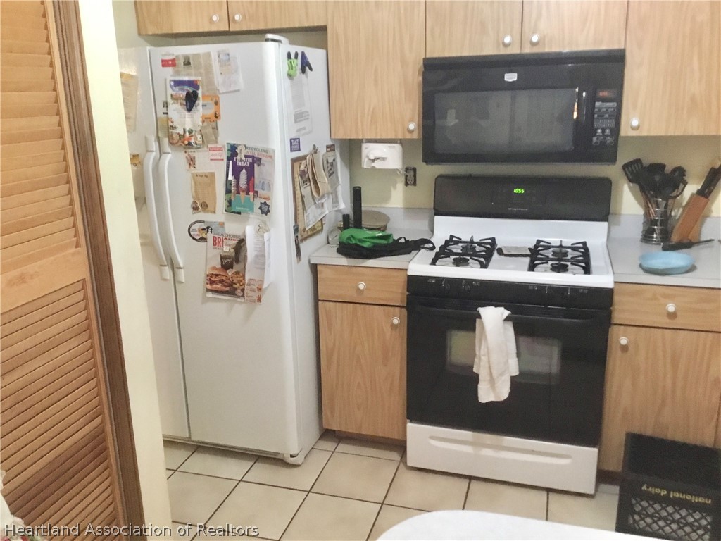 2604 West Kent Road Avon Park, FL 33825 - Photo 4 of 17