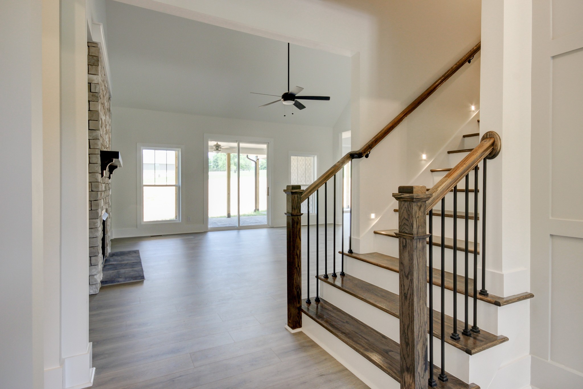 2495 Lock B Road North Clarksville, TN 37043 - Photo 7 of 51 Gallery Image 7