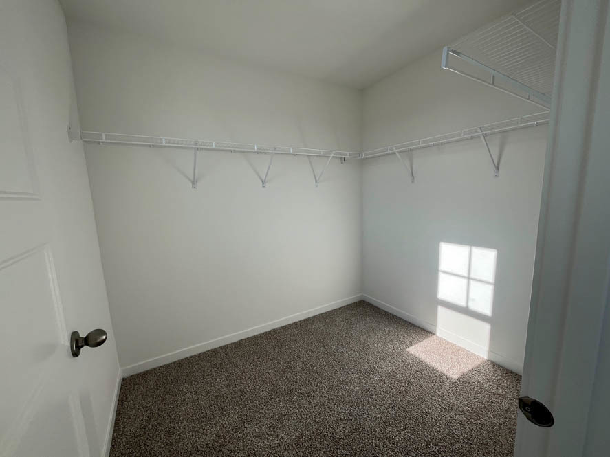 2239 Riesling Road Oswego, IL 60543 - Photo 18 of 49 a view of empty room