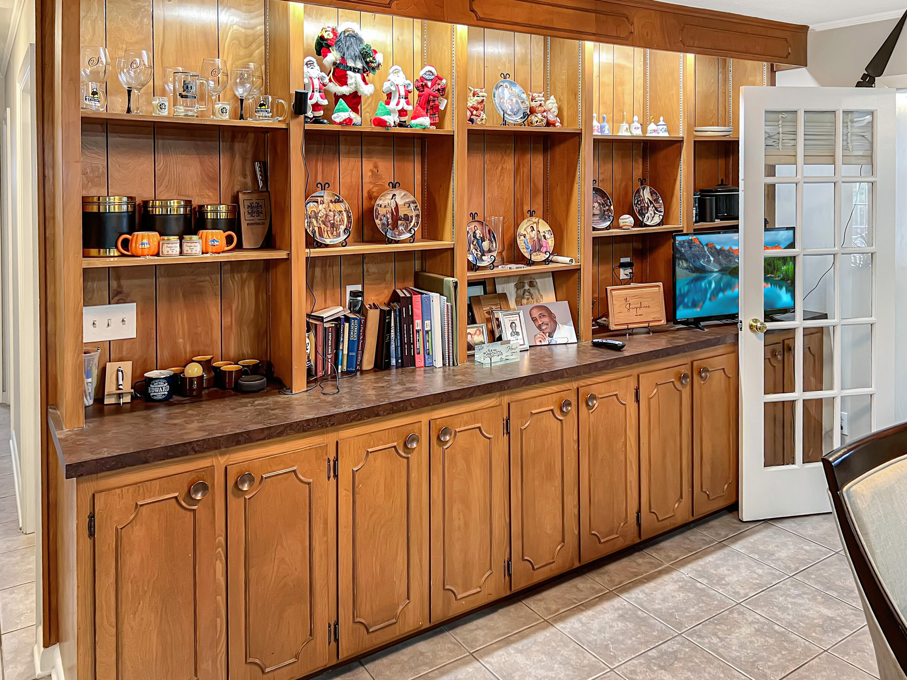 2025 Mt Pisgah Road Ringgold, GA 30736 - Photo 15 of 70 dining cabinet