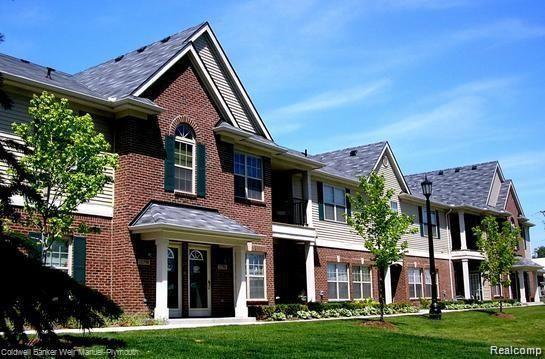 11794 Farmington Road, Unit 90 Livonia, MI 48150 - Photo 1 of 31