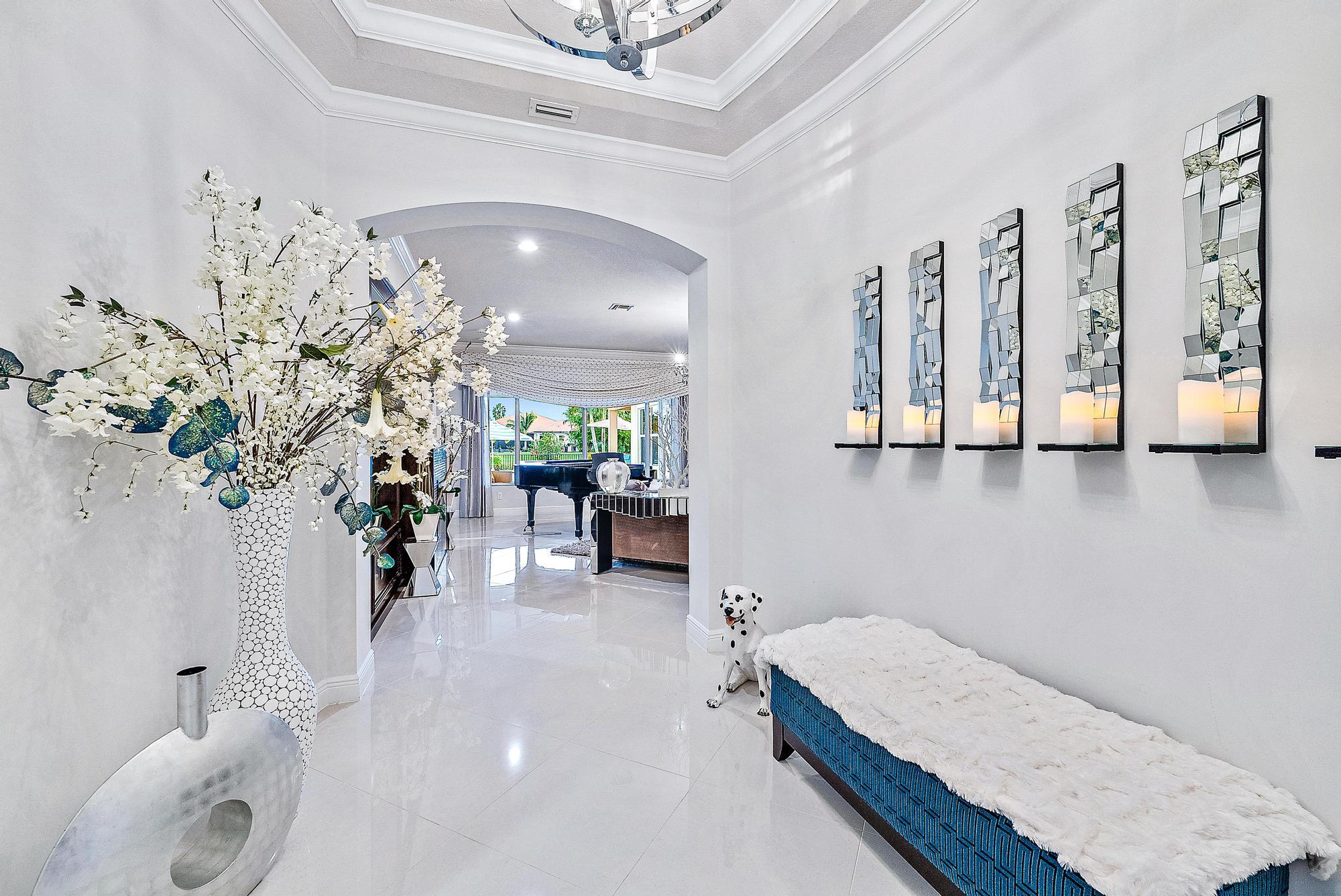 127 Steeple Circle Jupiter, FL 33458 - Photo 5 of 56 Foyer