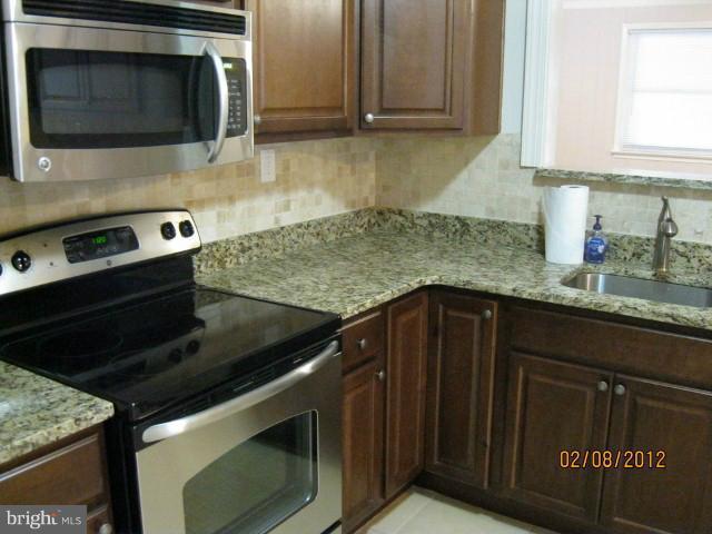 6206 Kirby Road Clinton, MD 20735 - Photo 14 of 23 Kitchen