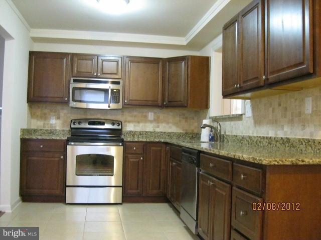 6206 Kirby Road Clinton, MD 20735 - Photo 5 of 23 Kitchen