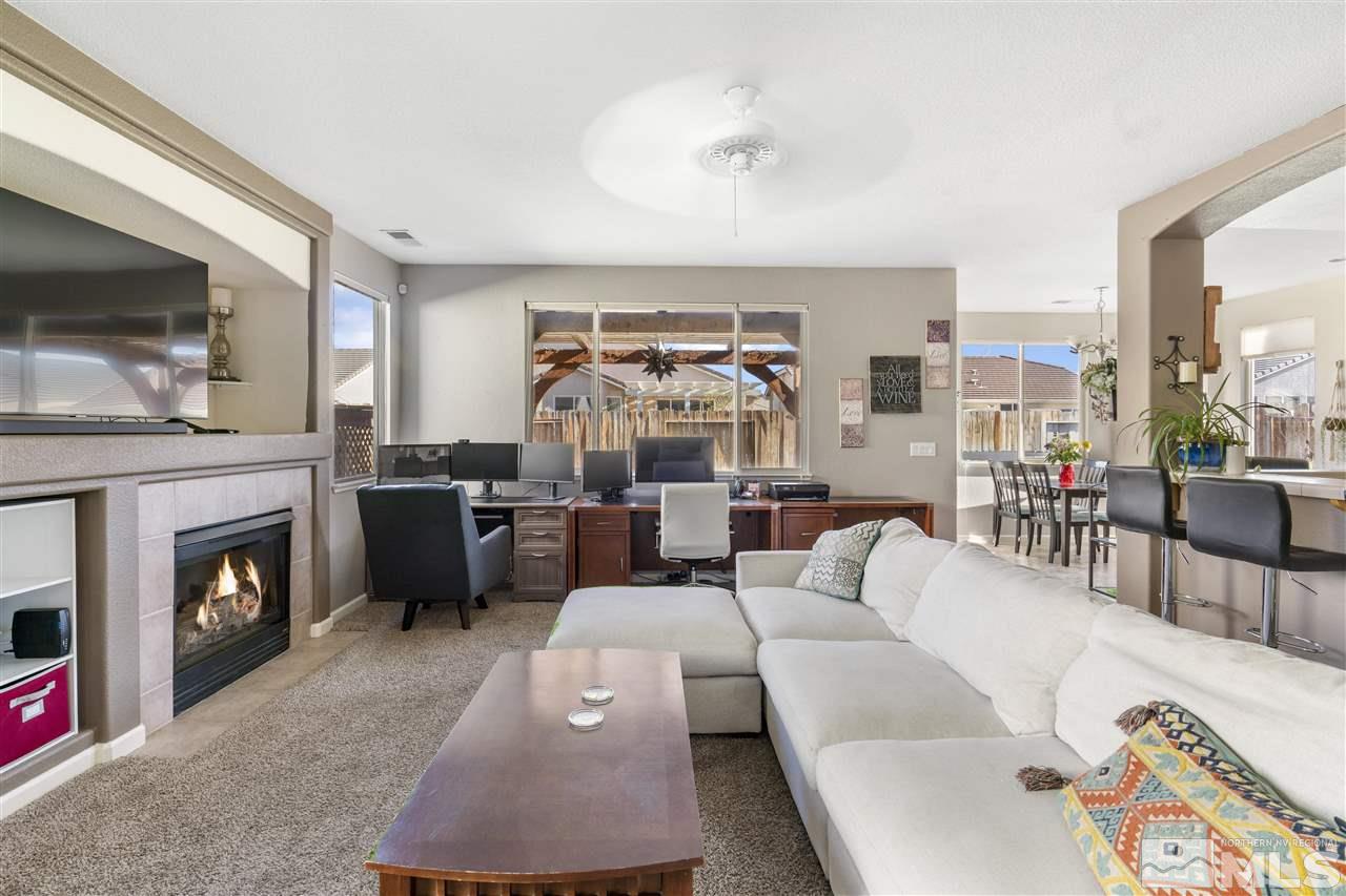 9555 Rusty Nail Court Reno, NV 89521 - Photo 7 of 28 Photo 7
