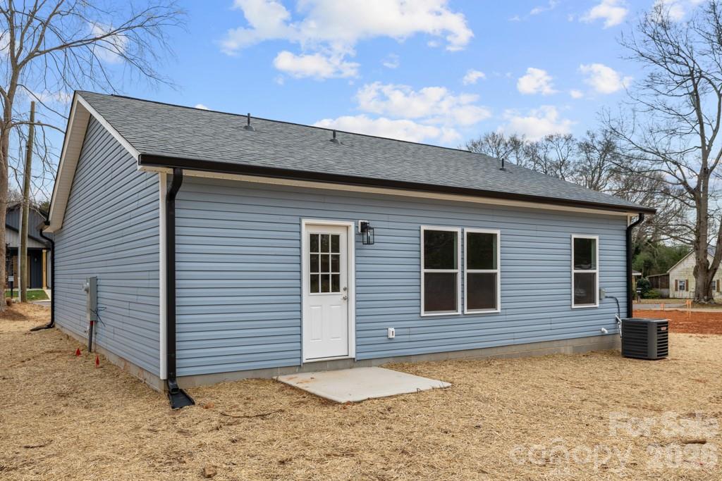 1212 Patterson Street Shelby, NC 28152 - Photo 22 of 24 a backyard of a house