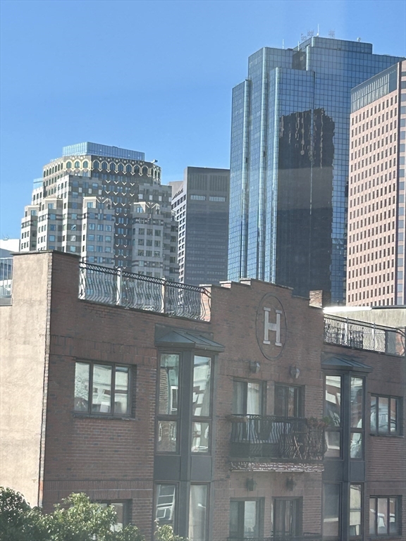 244 Hanover Street, Unit 509 Boston, MA 02113 - Photo 3 of 15