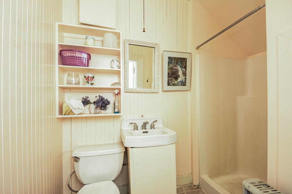 201 Hilltop Road Lancaster, MA 01523 - Photo 11 of 30 Gallery Image 11