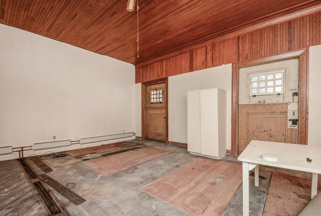 201 Hilltop Road Lancaster, MA 01523 - Photo 7 of 30 Gallery Image 7
