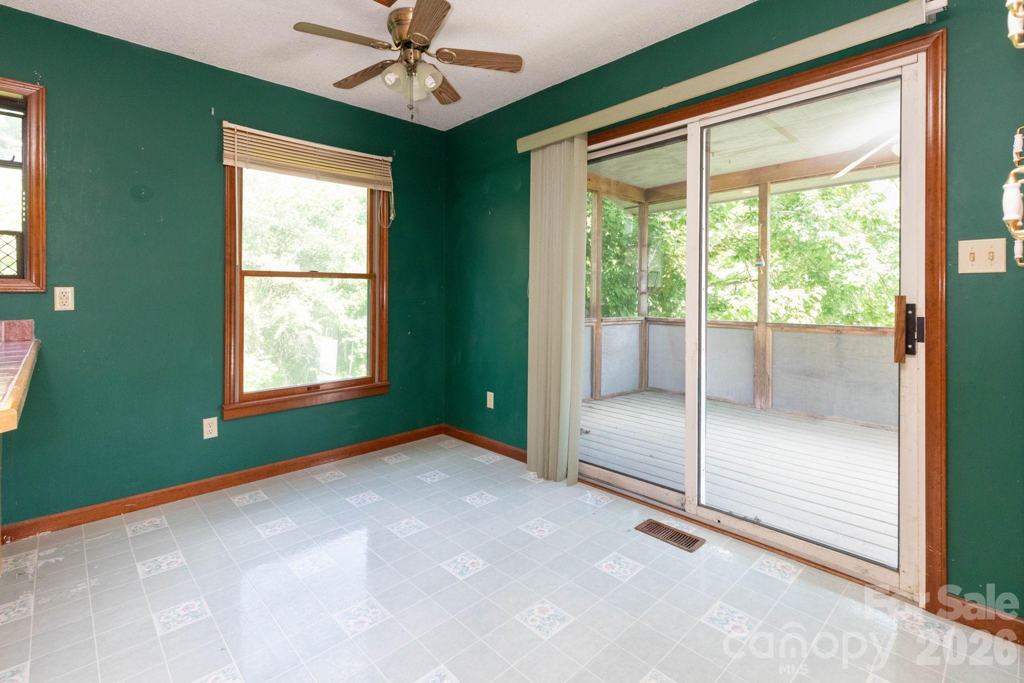 18 Bartlett Road Weaverville, NC 28787 - Photo 8 of 23