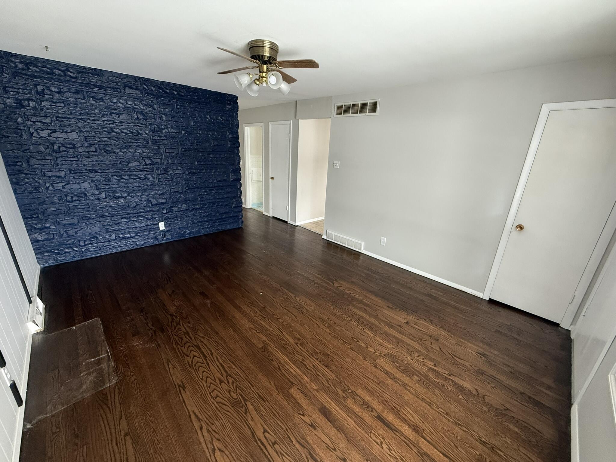 6560 North 60th Street Milwaukee, WI 53223 - Photo 7 of 21 IMG_0322