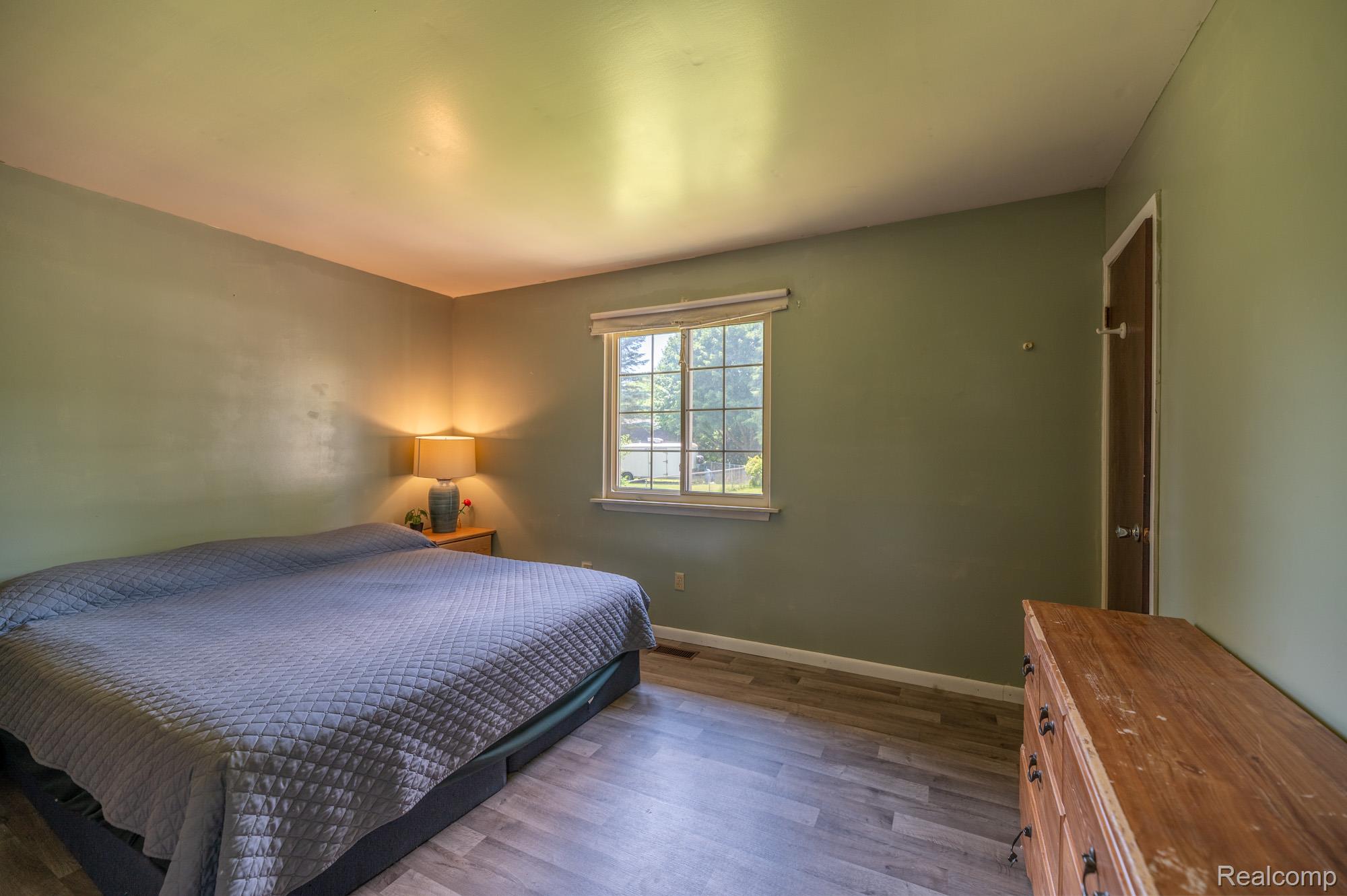 3276 Hammerberg Road Flint, MI 48507 - Photo 11 of 22 3276 HAMMERBERG Rd-21.jpg