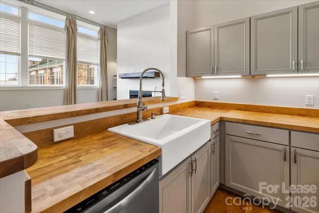 $1,495 | 756 Bailey Street, Mars Hill, NC 28754