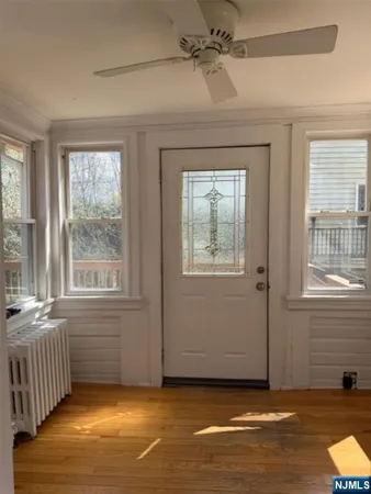 $1,800 | 180 Hobart Street, Unit REAR HOUSE, Ridgefield Park, NJ 07660