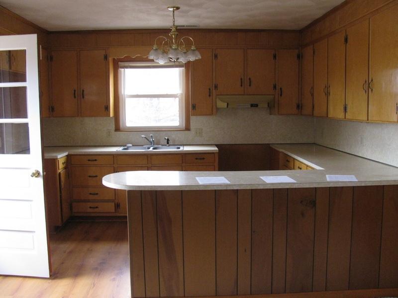 903 Glenn Ridge Road Northwest Roanoke, VA 24017 - Photo 4 of 17 IMG_0815_resize