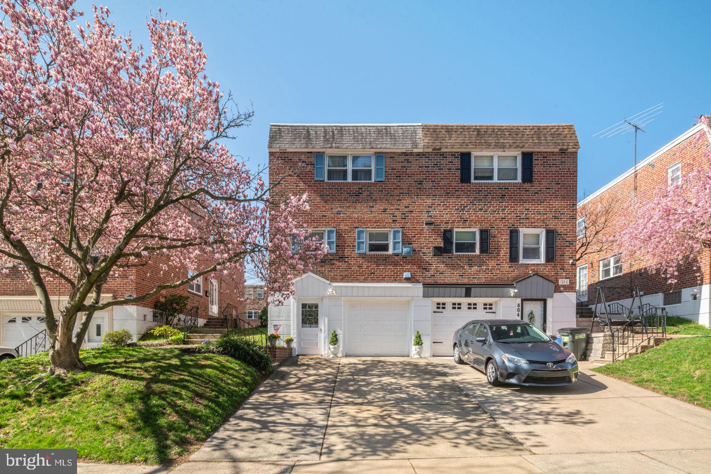 806 Susquehanna Road Philadelphia, PA 19111 - Photo 2 of 35 Gallery Image 2