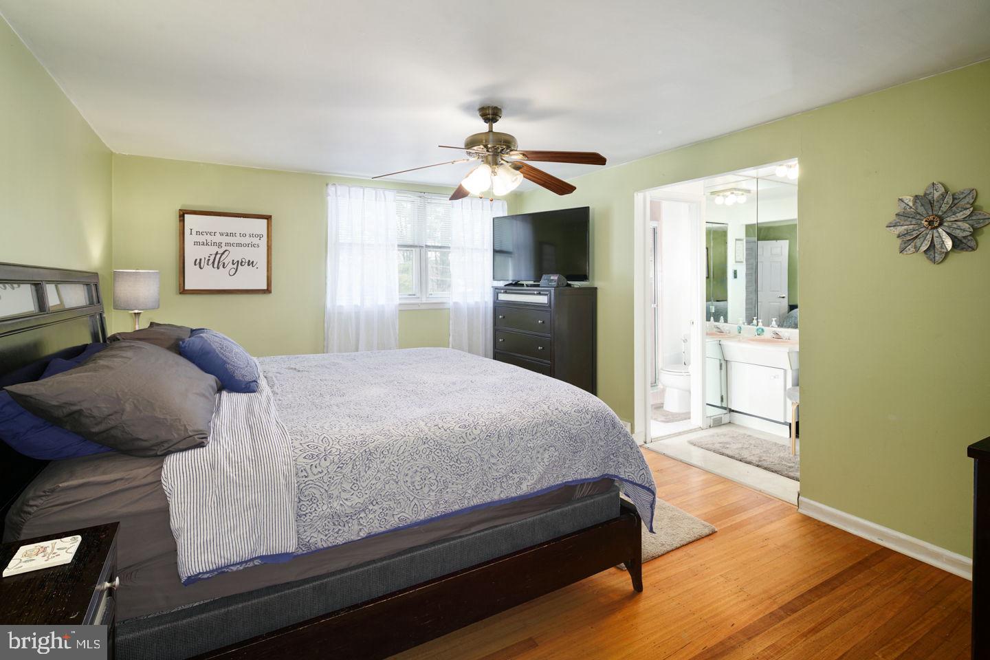 806 Susquehanna Road Philadelphia, PA 19111 - Photo 22 of 35 Gallery Image 22