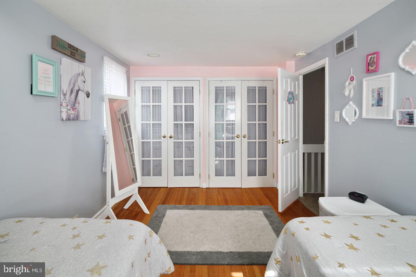 806 Susquehanna Road Philadelphia, PA 19111 - Photo 27 of 35 Gallery Image 27