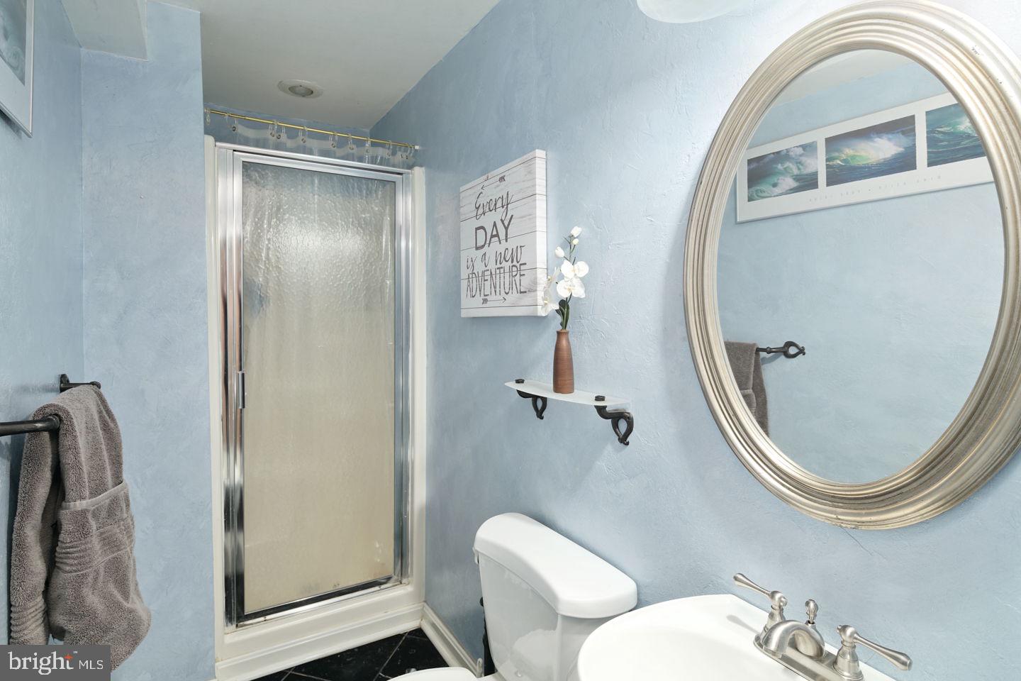 806 Susquehanna Road Philadelphia, PA 19111 - Photo 30 of 35 Gallery Image 30